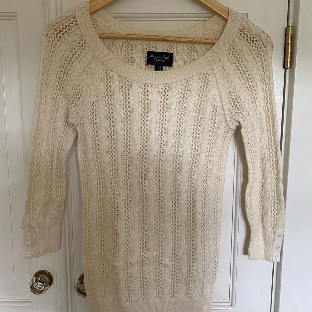American Eagle Sweater
